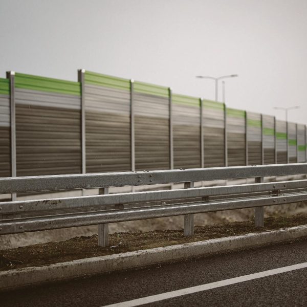 Panouri fonoabsorbante pentru autostrazi si cale ferata
